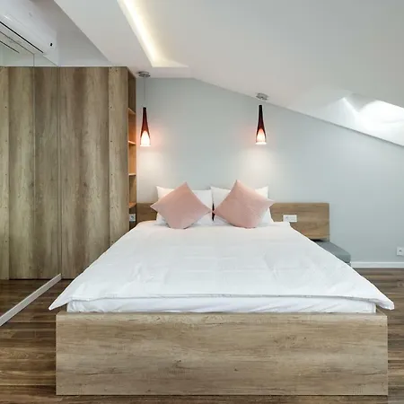 Great Location Between Old Town And Jewish Quater