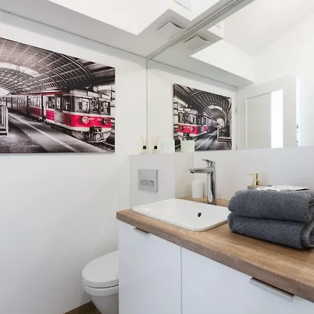 Great Location Between Old Town And Jewish Quater Apartment